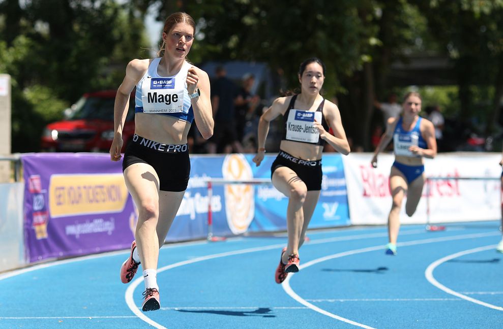 Bei der Junioren-Gala in Mannheim lief die Sindelfingerin Lotta Mage die 400 Meter-Hürden unter 60 Sekunden. Bild: Görlitz