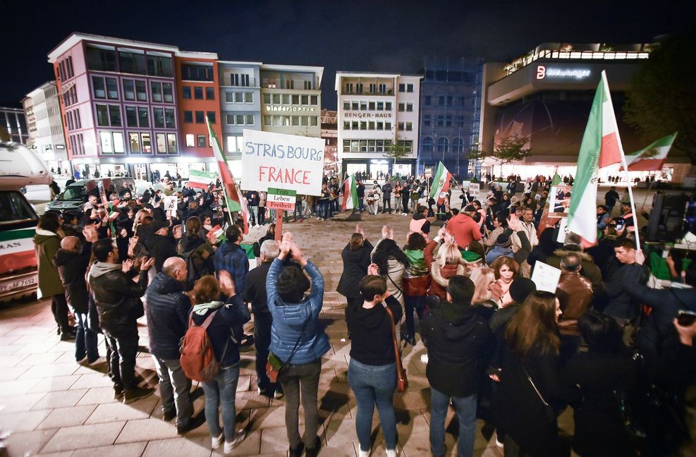 Demonstration gegen das Regime im Iran in Stuttgart Anfang November (Archivbild).