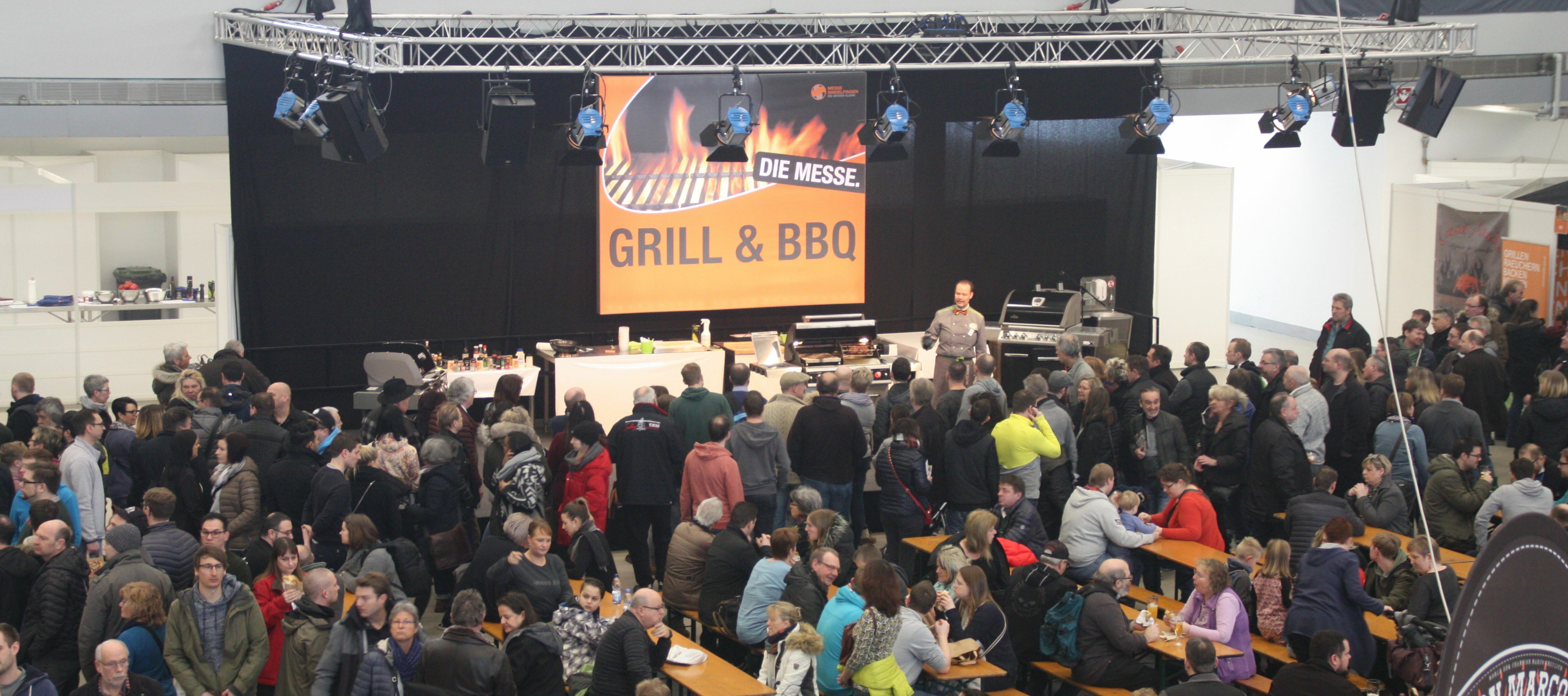 Viele brennen für das Brutzeln - die erste Grillmesse in Sindelfingen war ein großer Erfolg.  Bild: Jung
