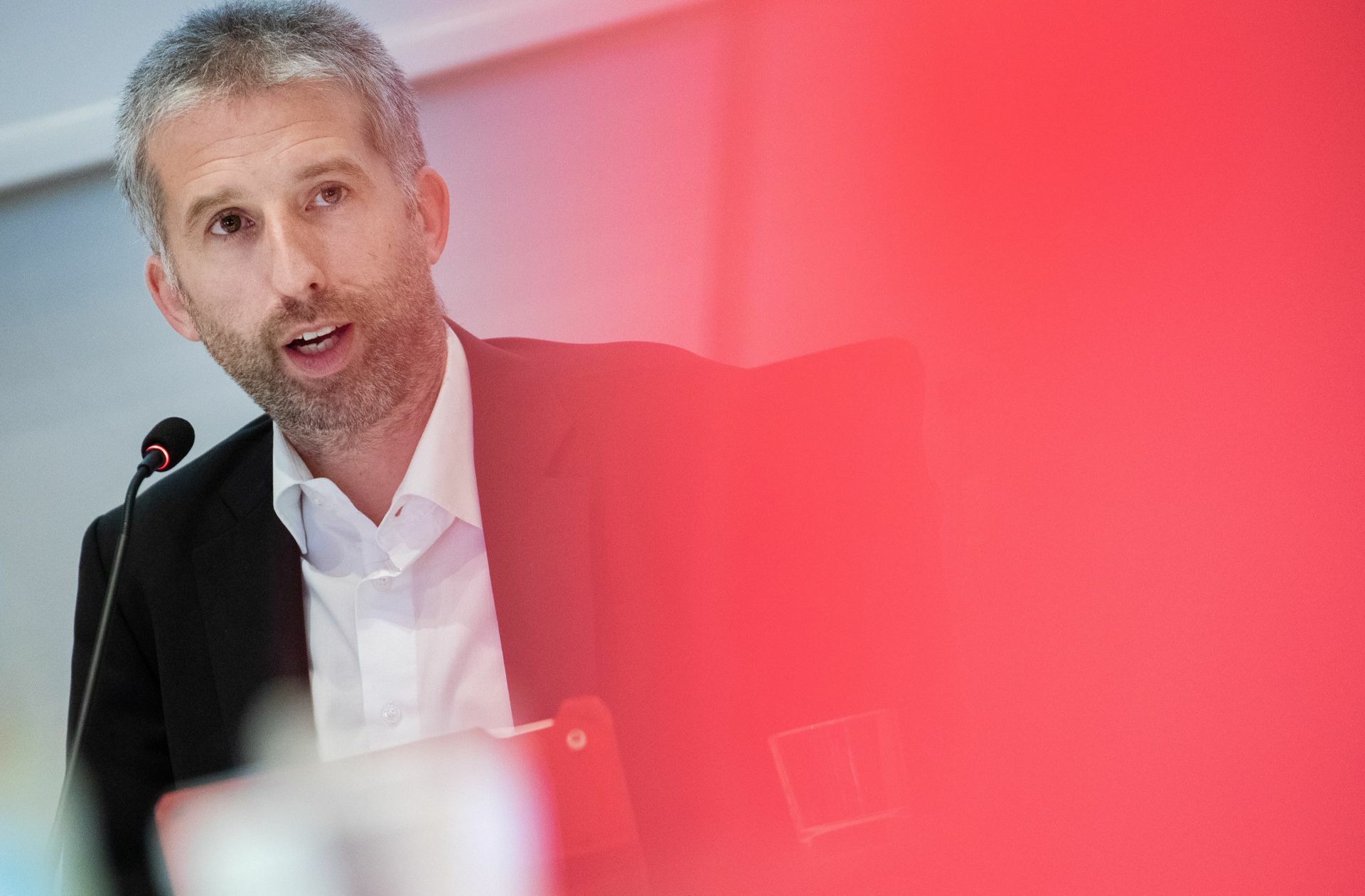 Der Tübinger Oberbürgermeister Boris Palmer lockt Heerscharen von Experten an, die mehr über seine erfolgreiche Strategie erfahren wollen.