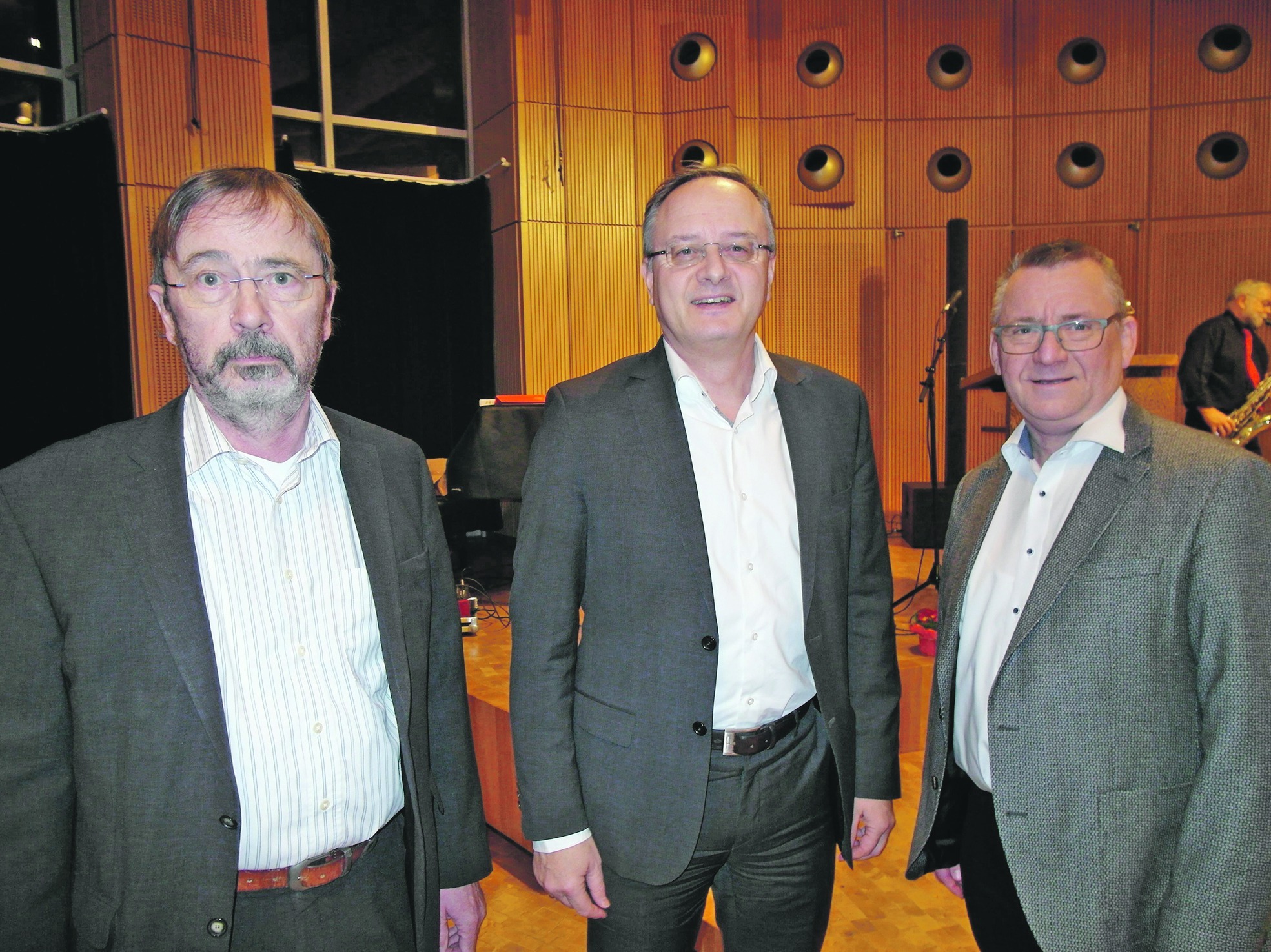 Beim Neujahrsempfang der Sindelfinger SPD (von links): Thomas Schulz (Vorsitzender des Sindelfinger SPD-Stadtverbands), Andreas Stoch (SPD-Landesvorsitzender und Mitglied des Landtags), Andreas Schneider-Dölker (Vorsitzender der Sindelfinger SPD-Gemeinderatsfraktion). Bild: Staber
