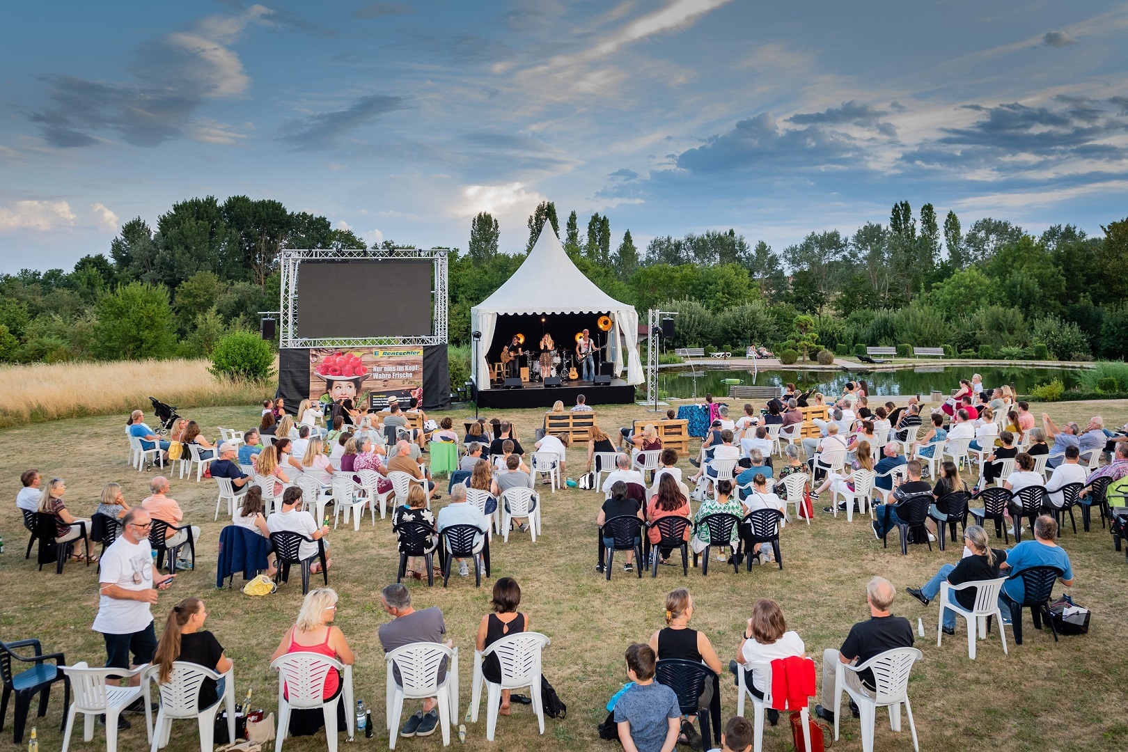 So sah es letztes Jahr bei Kultur im Freien in Nebringen aus ....              Bild: EMT Event-Media-Tec GmbH