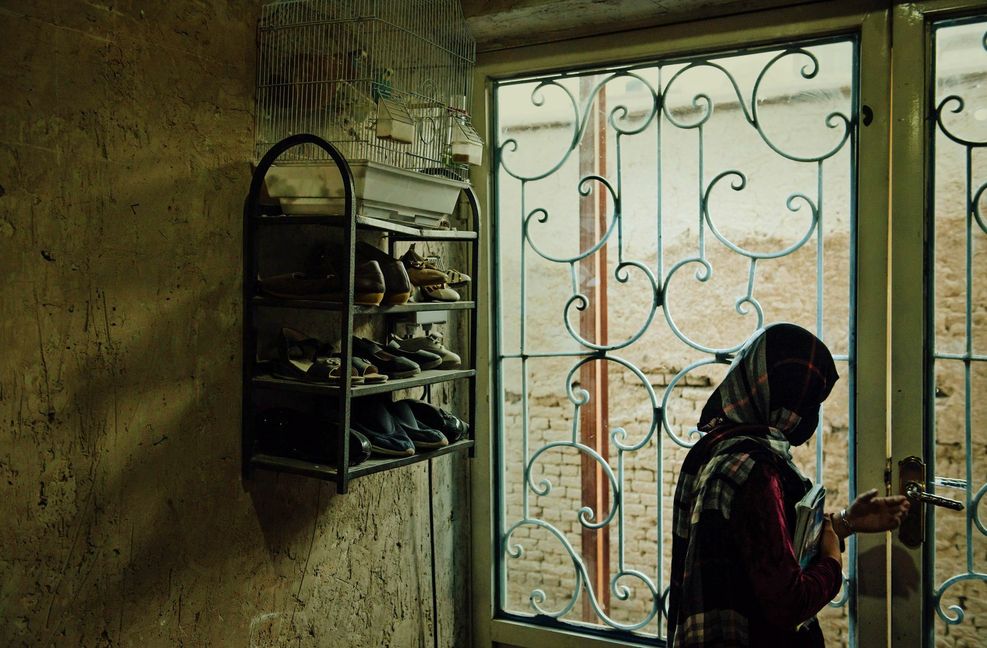 Ältere Mädchen dürfen in Afghanistan nach wie vor nicht in die Schule gehen – die Taliban verbieten es ihnen.