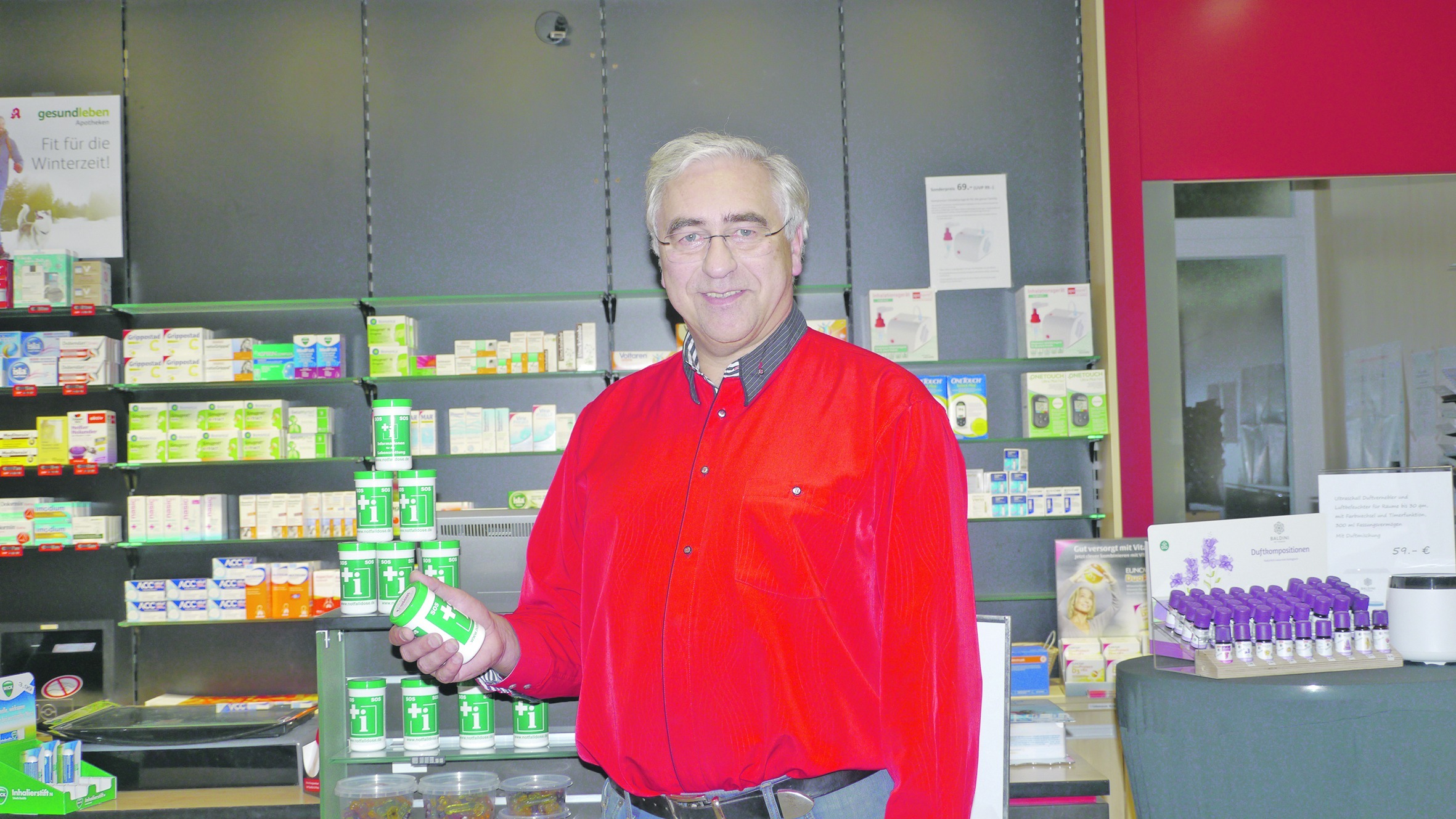 Der Sindelfinger Apotheker Joachim Seidel setzt sich für die Idee der Notfalldose ein.  Bilder: Nüßle