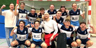 Der Jubel war groß beim SVB-Team nach dem erfolgreichen Saisonstart in der 2. Regionalliga. Bild: Meyer