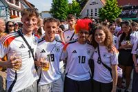 Die deutschen Fans auf dem Sindelfinger Wettbachplatz kamen beim Spiel gegen Ungarn voll auf ihre Kosten.