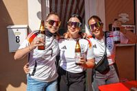 Die deutschen Fans auf dem Sindelfinger Wettbachplatz kamen beim Spiel gegen Ungarn voll auf ihre Kosten.
