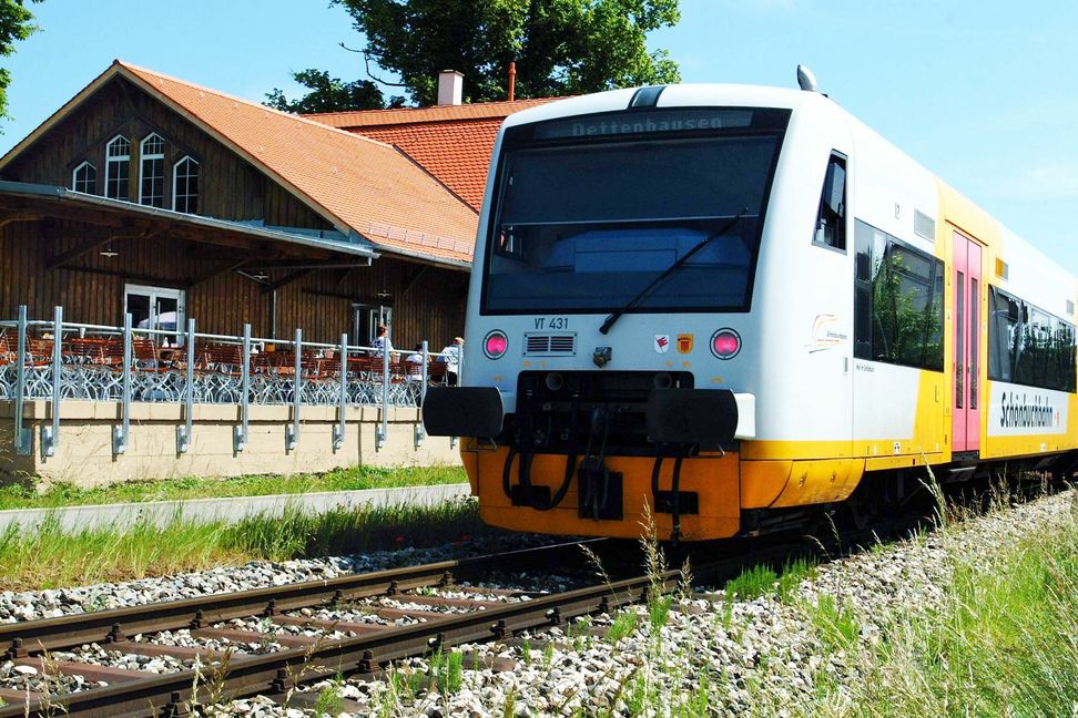 An neun Abenden in den nächsten zweienhalb Wochen fährt die Schönbuchbahn nur tagsüber. Bild: z