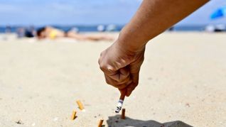 Das Rauch-Verbot gilt laut dem Gesundheitsministerium auch für Besucher des Landes.