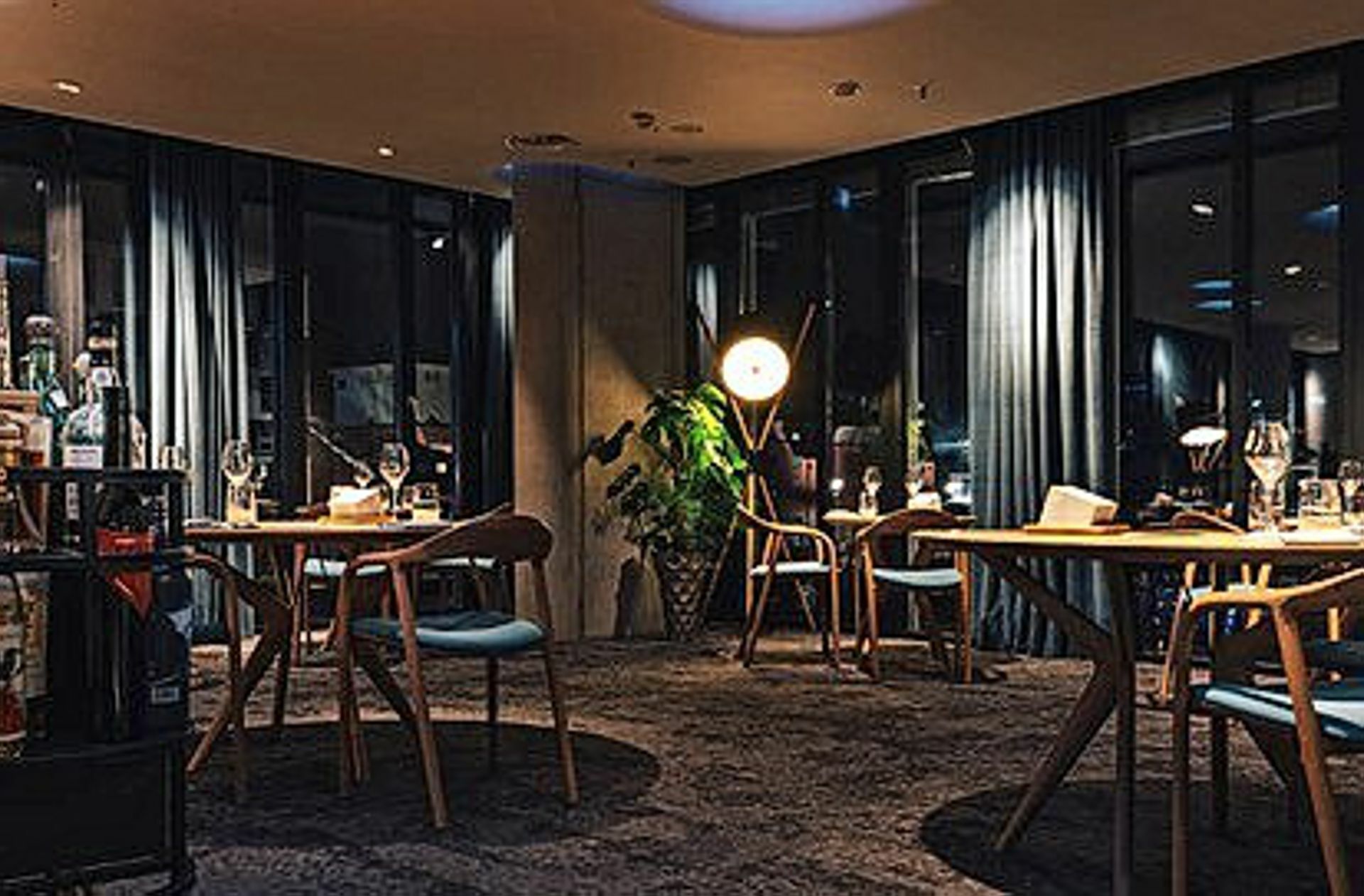 Das Ambiente im Ox & Klee ist elegant, aber nicht steif.