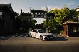 Die neue S-Klasse in Asien.