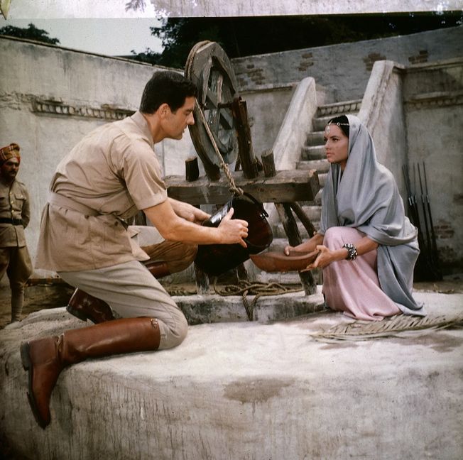 Frauenschwarm Paul Hubschmid und Debra Paget in „Der Tiger von Eschnapur“.