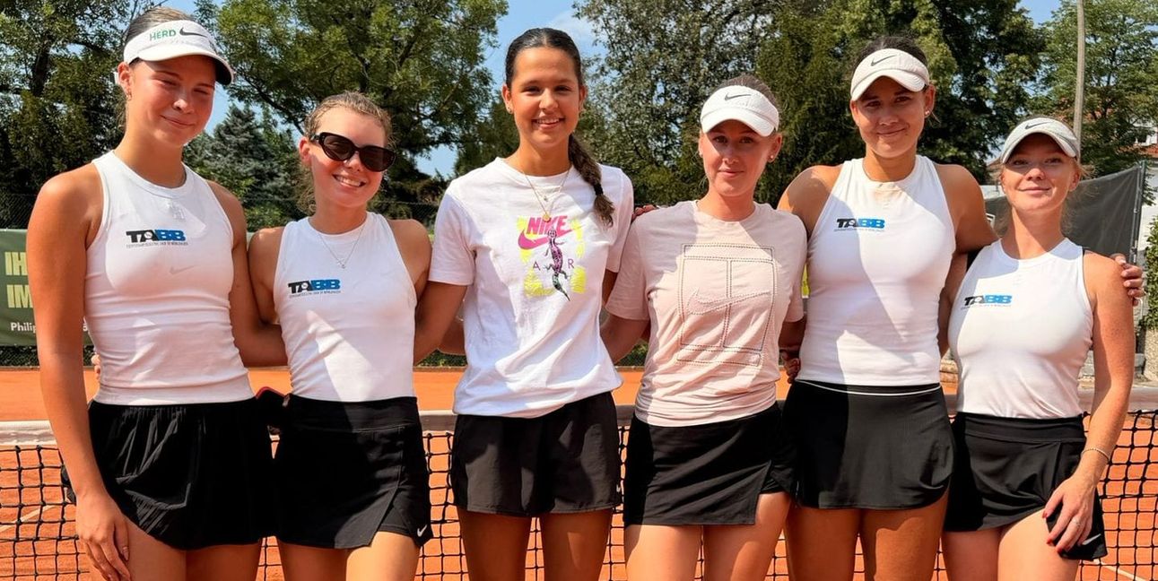 Polina Gumeniuk, Charlotte Bair, Vicky Okon, Pauline Glöckner, Stefaniya Pushkar, Anastasiya Zaparyniuk (von links) mussten sich mit 3:6 geschlagen geben.