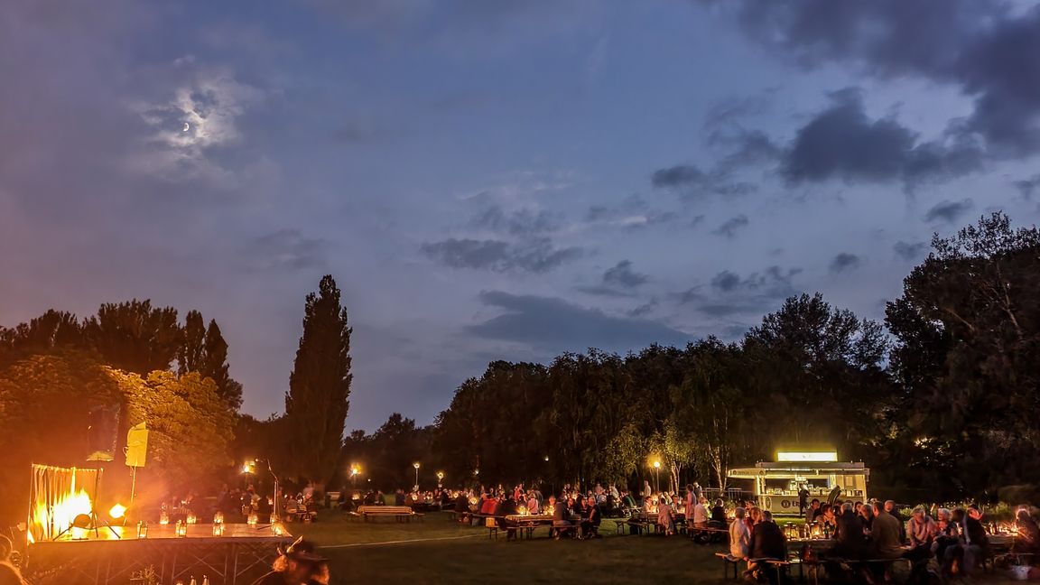 Auch in diesem Jahr endet die Biennale mit einem Bürgerpicknick im Sindelfinger Sommerhofenpark.    Bild: Dettenmeyer/A