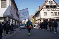 Die Narren haben in Renningen das Rathaus gestürmt.