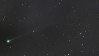 Dieser Komet mit dem Namen "C/2025 R3 (PANSTARRS)" soll sich deutschlandweit in den frühen Morgenstunden bei klarer Sicht beobachten lassen.