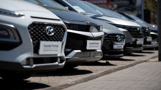 Gebrauchte Elektroautos - Privatpersonen kaufen sie inzwischen häufiger so als neu.