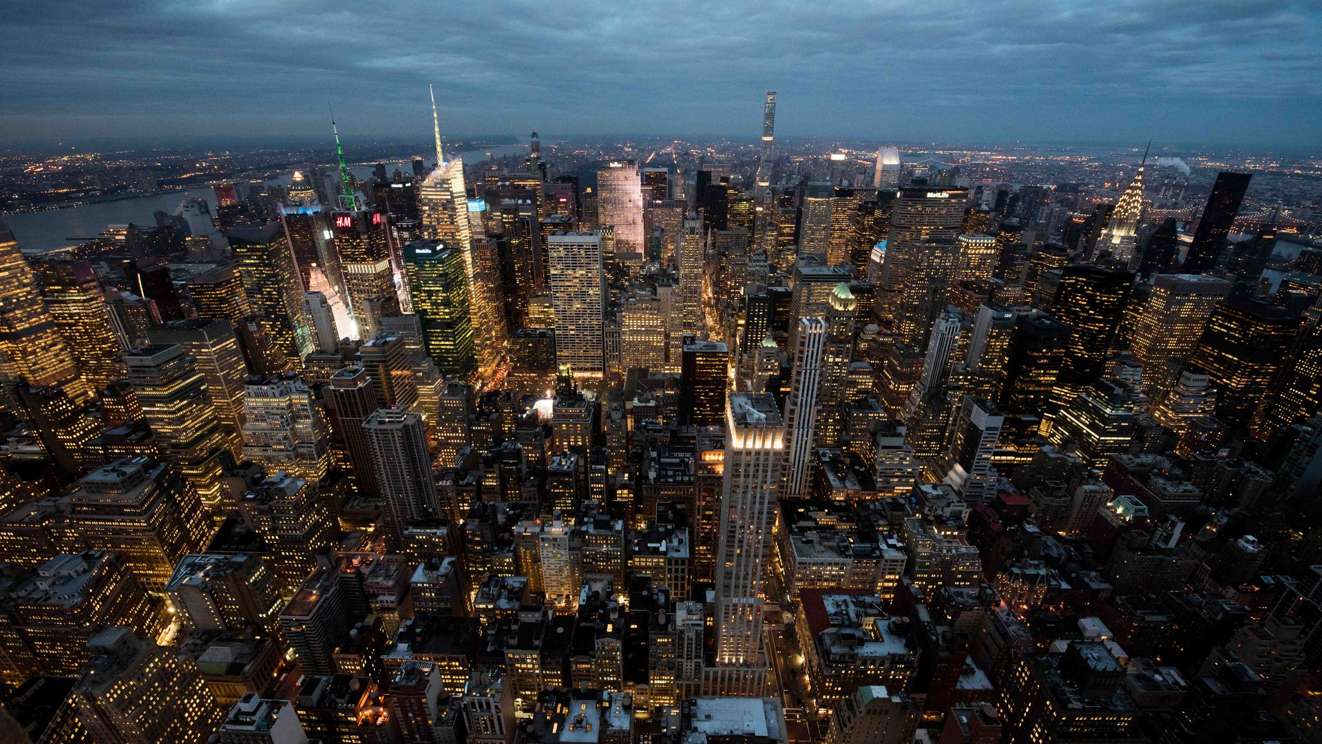 Die Skyline von Manhattan mit ihren vielen Bürotürmen. Ein ungewöhnlich starkes Erdbeben und mehrere Nachbeben hatten sie erschüttert.