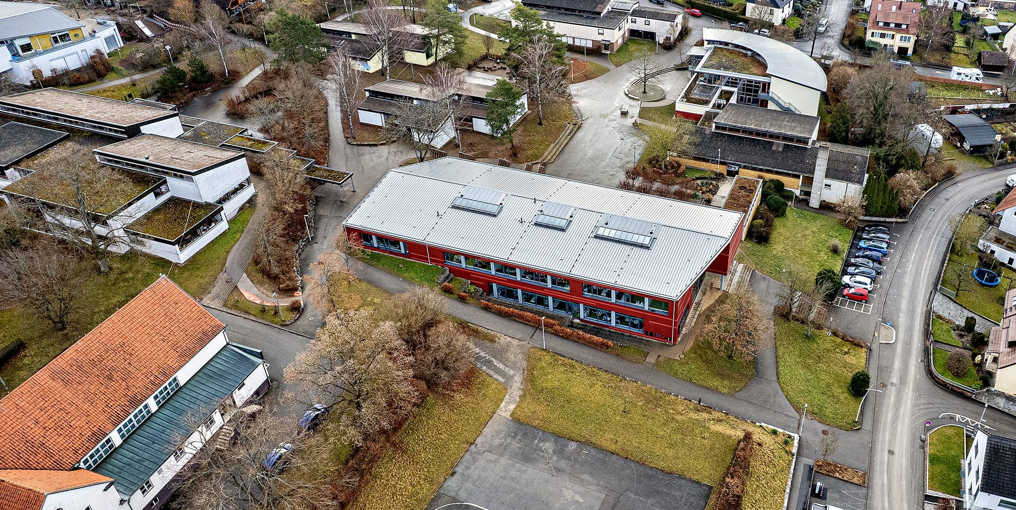 Die Gemeinschaftsschule Döffingen ist Teil des Schulzentrums in Grafenau-Döffingen. Die Gemeinde investiert derzeit weiter in die technische Infrastruktur der Schule.