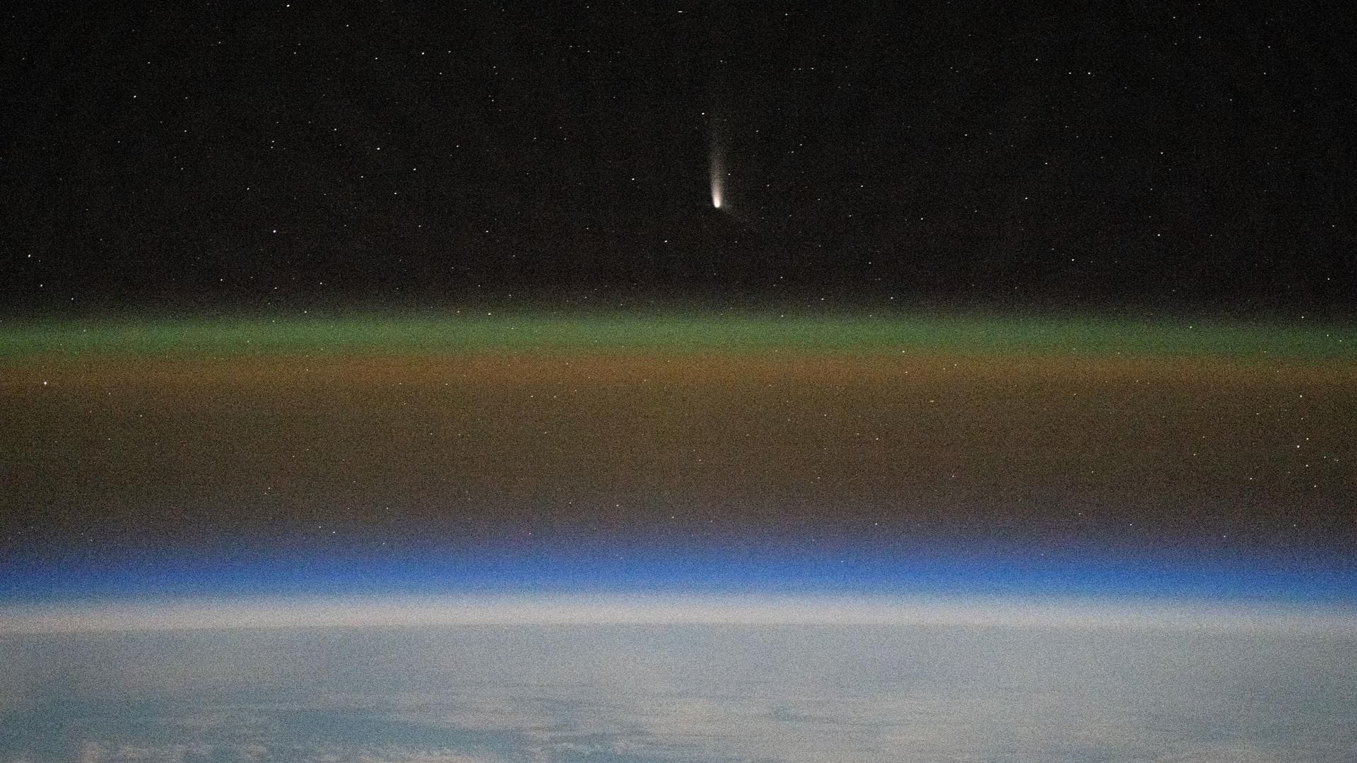 Der Komet C2023-A3 (Tsuchinshan-ATLAS), in etwa 160 Millionen Kilometern Entfernung, aufgenommen von dem Nasa-Astronauten Matthew Dominick von der ISS aus.