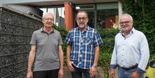Bei den Stadtwerken Sindelfingen (von links): Berthold Hanfstein (Geschäftsführer Energieagentur Kreis Böblingen), Gartenexperte Volker Kugel und Dr. Karl Peter Hoffmann (Geschäftsführer Stadtwerke Sindelfingen).
