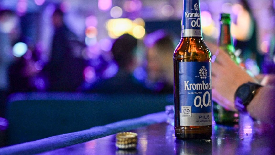 Alkoholfreies Bier liegt ohnehin im Trend, Partys ohne Alkohol passen dazu. (Symbolbild)