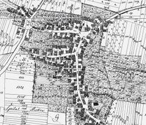 Der Ortsplan von 1830/1831. Rechts erstreckt sich die Sindelfinger Straße, die beiden Querstraßen sind die Brunnenstraße und Pfaffengasse. Größer war Maichingen damals nicht. Folglich müsste der Löwe an einer der Straßen gestanden haben.