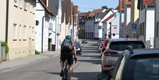 Die Renninger/Weilemer Straße in Magstadt soll nach den Vorstellungen des Landratsamts vom Rathaus bis zum Ortsende in Richtung Renningen zur Fahrradstraße werden.