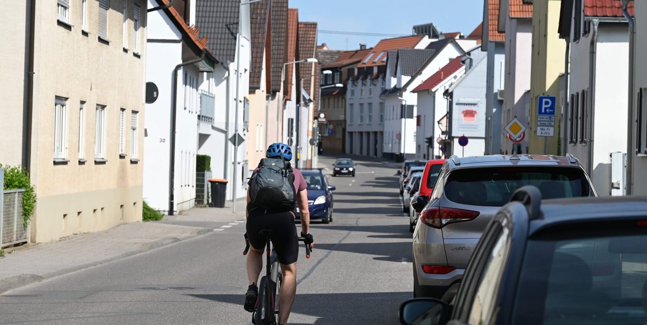 Die Renninger/Weilemer Straße in Magstadt soll nach den Vorstellungen des Landratsamts vom Rathaus bis zum Ortsende in Richtung Renningen zur Fahrradstraße werden.