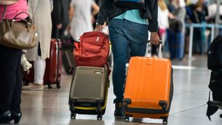 Solche Handgepäckstücke sind bei der Lufthansa bald nicht mehr gratis.