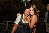 Beste Stimmung beim Maichinger Oktoberfäschd im Bürgerhaus.