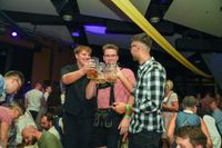 Beste Stimmung beim Maichinger Oktoberfäschd im Bürgerhaus.