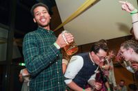 Beste Stimmung beim Maichinger Oktoberfäschd im Bürgerhaus.