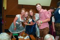 Beste Stimmung beim Maichinger Oktoberfäschd im Bürgerhaus.