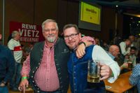Beste Stimmung beim Maichinger Oktoberfäschd im Bürgerhaus.
