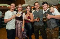 Beste Stimmung beim Maichinger Oktoberfäschd im Bürgerhaus.