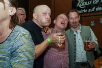 Beste Stimmung beim Maichinger Oktoberfäschd im Bürgerhaus.