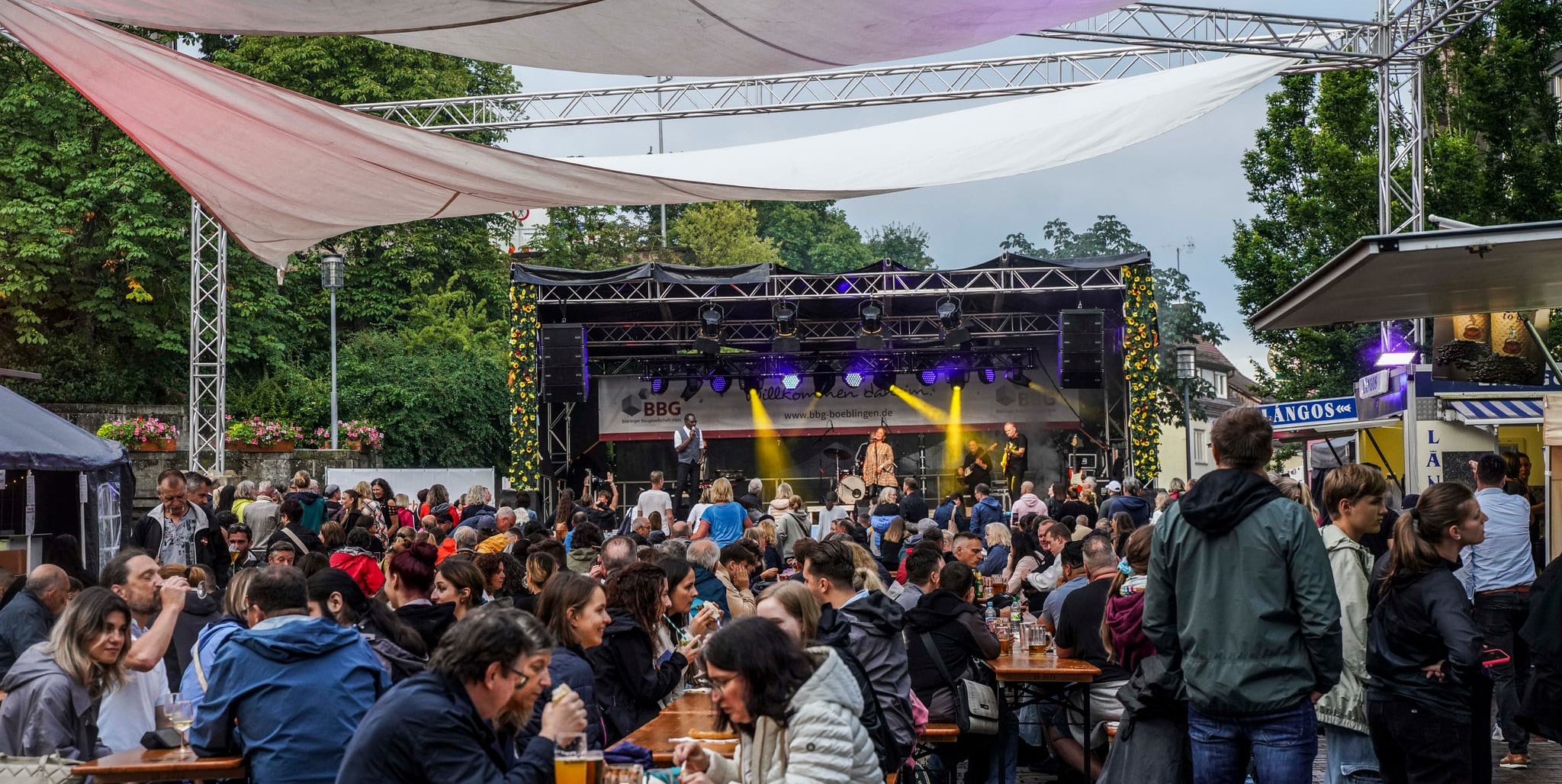 Böblingen feiertdrei Tage lang Stadtfest.