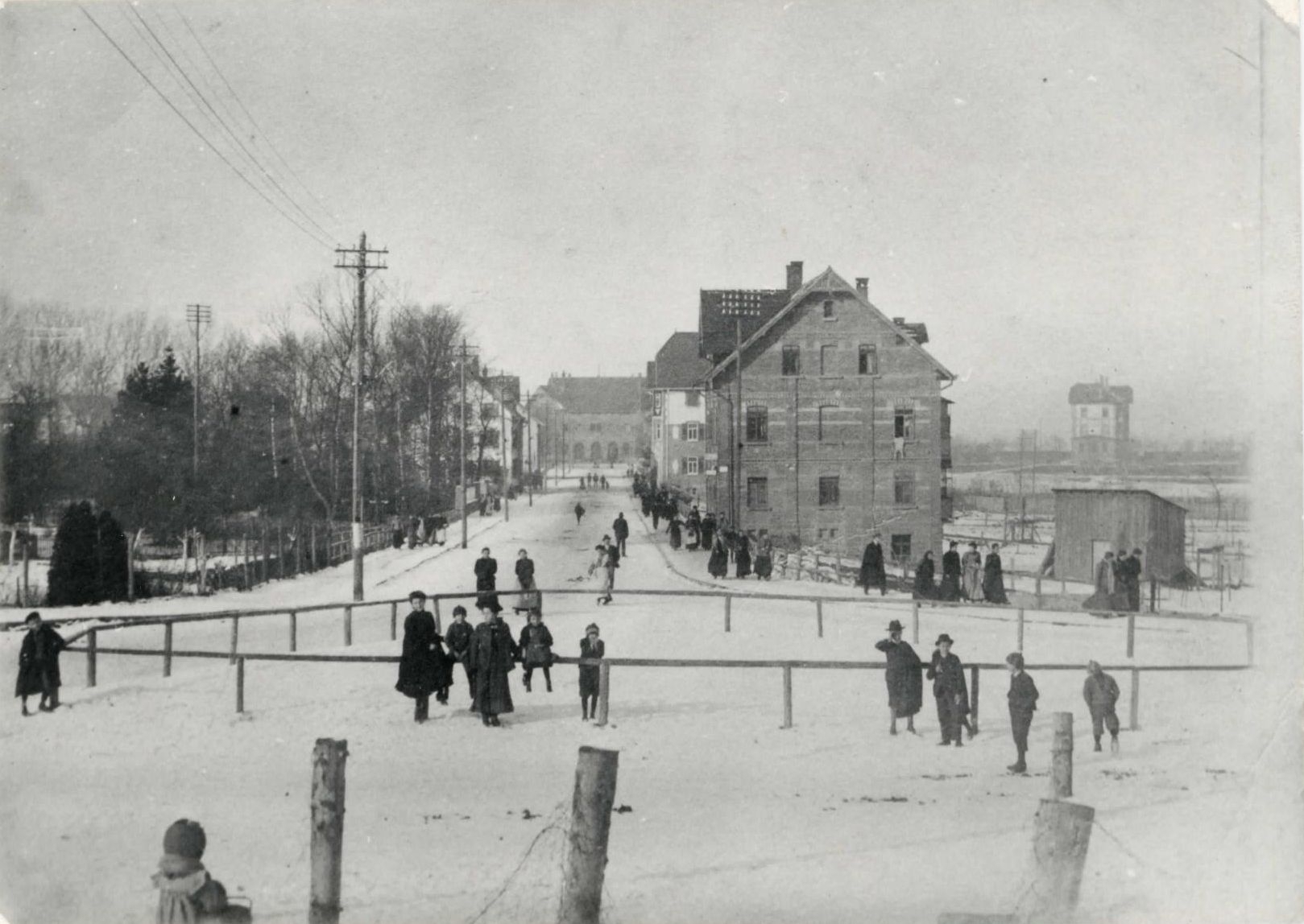 Blick vom Elbenplatz zum Bahnhof - zwischen 1904 und 1908. Bild: Szadtrarchiv BB