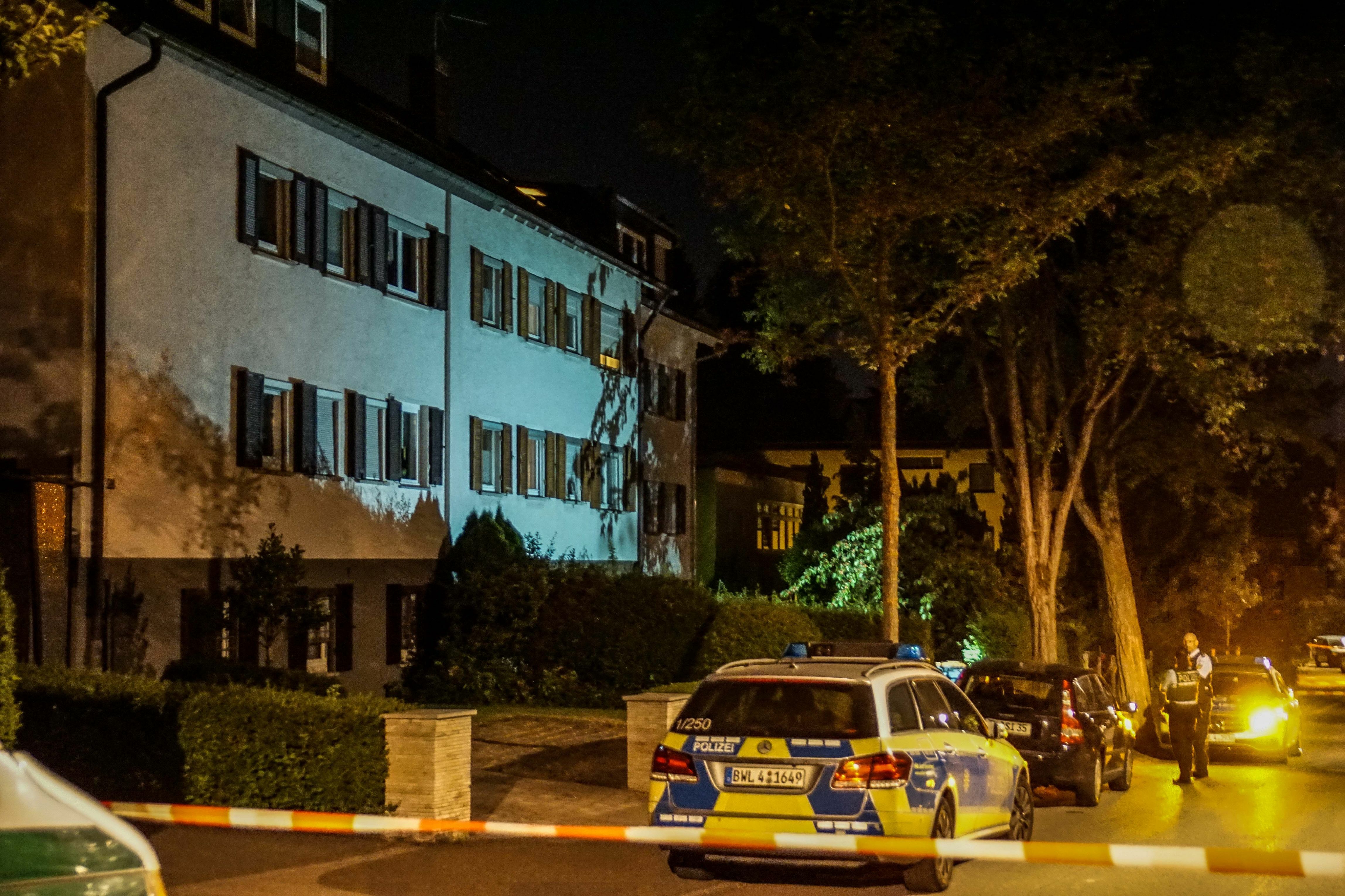In diesem Mehrfamilienhaus begann der Polizeieinsatz wegen Ruhestörung.Bilder:SDMG/Dettenmeyer