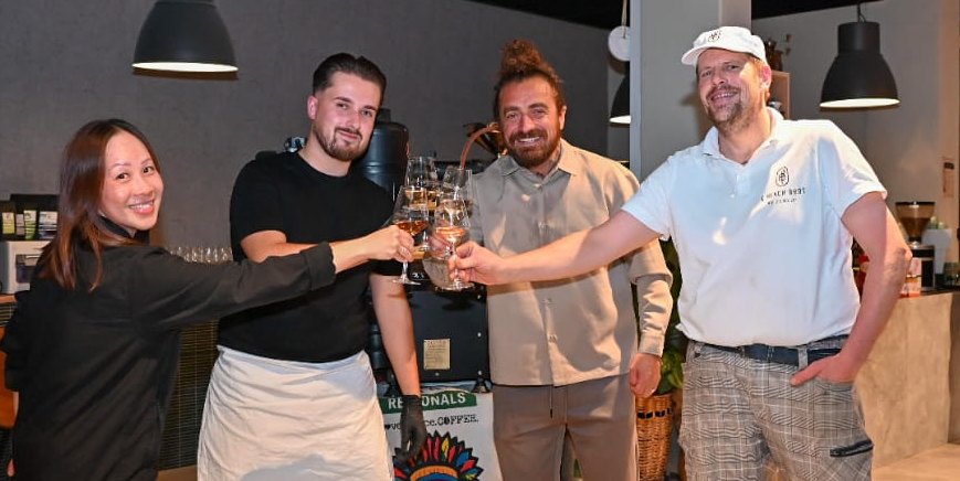 Standbetreiber der Markthalle: Lam Lan Phuong (Asia Delight), Fortunato Gitto (Casa Gitto), Kenan Sengezer (Event Coffee) Holger Müller (Einfach Brot).