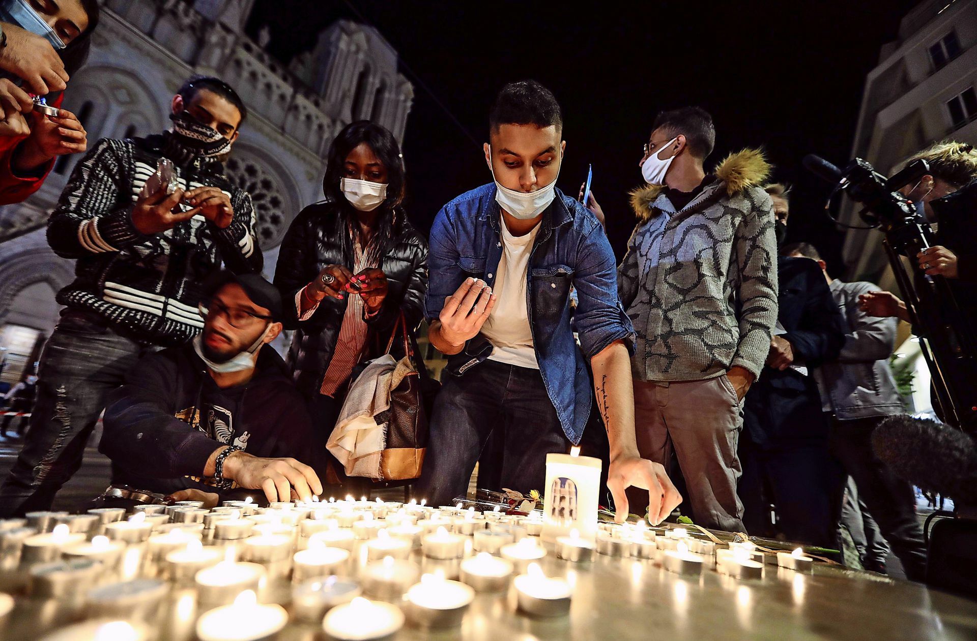 Gedenken an die Opfer der Messerattacke in Nizza.