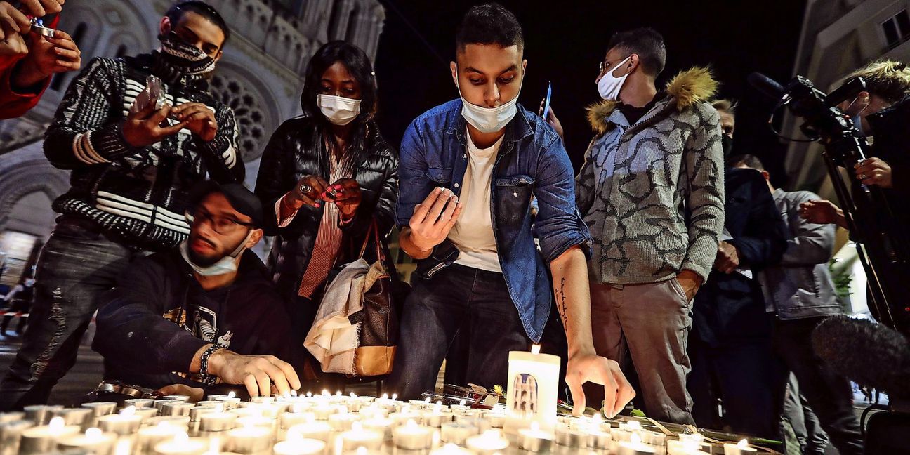 Gedenken an die Opfer der Messerattacke in Nizza.