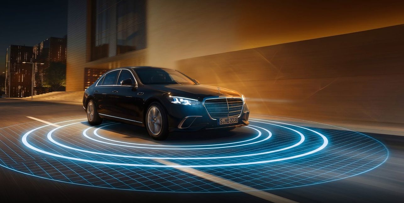 Mit Infrastrukturprojekten in Europa zeigt Mercedes‑Benz, wie intelligente Datennutzung das Infrastrukturmanagement modernisieren kann.