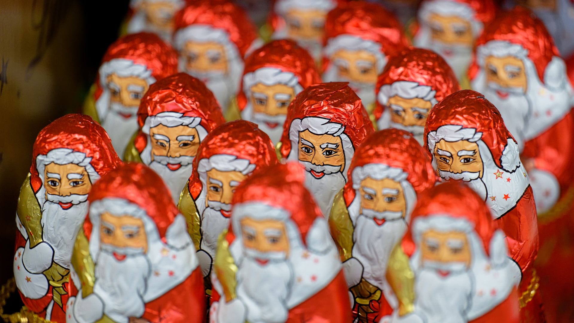 Schoko-Weihnachtsmänner sind in diesem Jahr vielfach deutlich teurer als 2023.