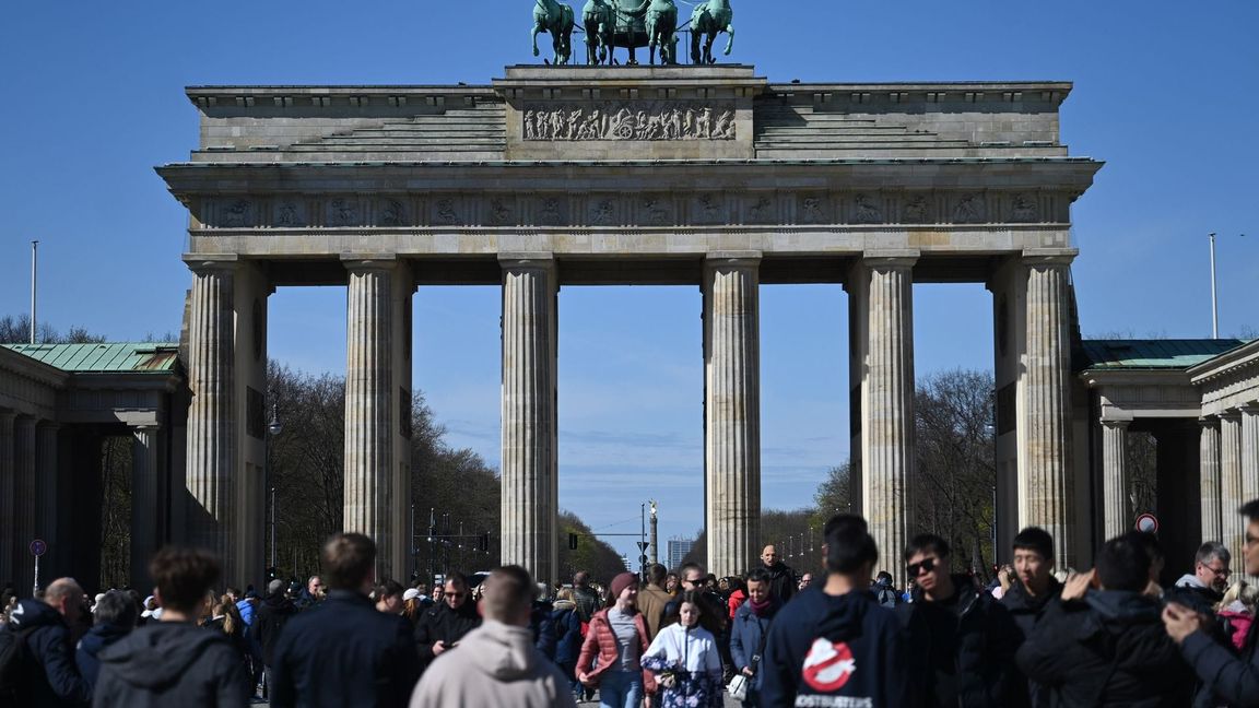 Das Brandenburger Tor gehört zu den Sehenswürdigkeiten der deutschen Hauptstadt. (Archivbild)