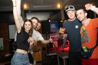 Erst spielte im Außenbereich die Partykultband Lamas und heitzte bis kurz nach 22 Uhr im Außenbereich. Danach ging es weiter mit Fridays Finest im Innenbereich. Eine Mega Stimmung den ganzen Abend über.