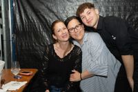 Erst spielte im Außenbereich die Partykultband Lamas und heitzte bis kurz nach 22 Uhr im Außenbereich. Danach ging es weiter mit Fridays Finest im Innenbereich. Eine Mega Stimmung den ganzen Abend über.