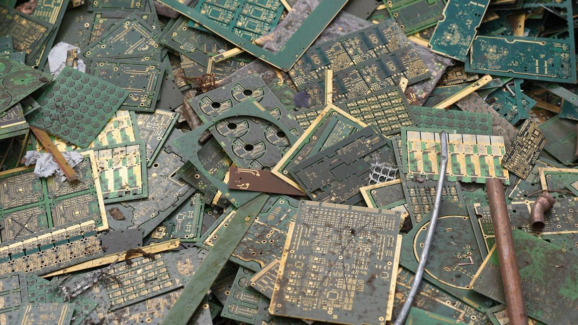 Aus Elektroschrott wird viel Kupfer gewonnen. (Archivbild)