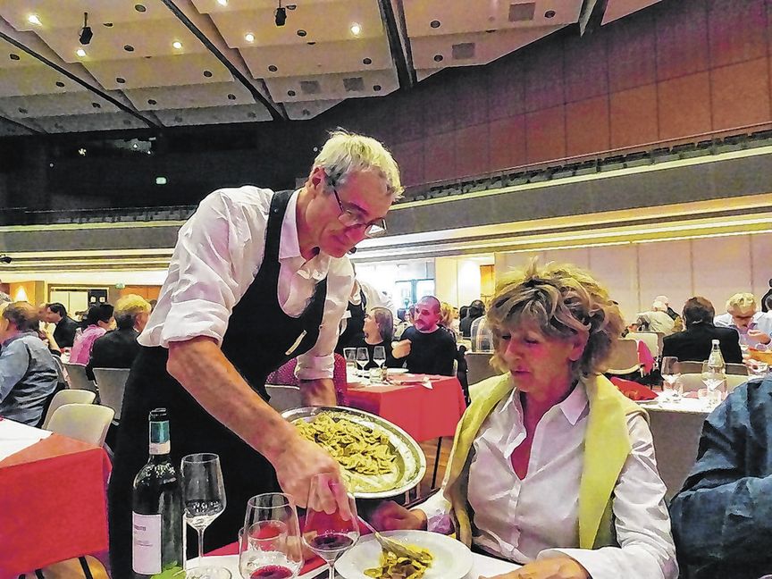 Einfach nur lecker: Speisen aus dem Piemont, kredenzt von der Famija Albeisa.